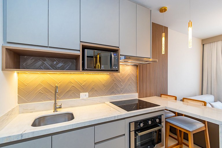 Apartamento Refinado c/ Vaga de Garagem - MUV1313