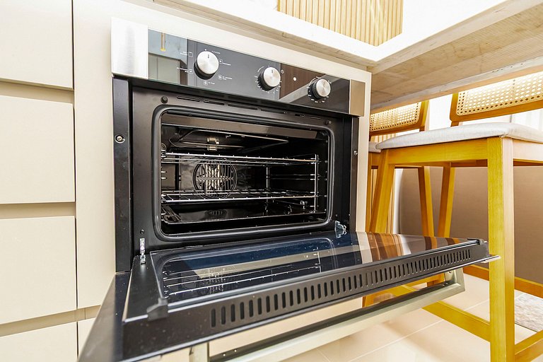 Apartamento Refinado c/ Vaga de Garagem - MUV1313