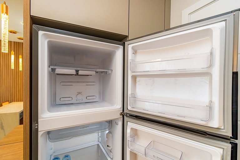 Apartamento Refinado c/ Vaga de Garagem - MUV1313