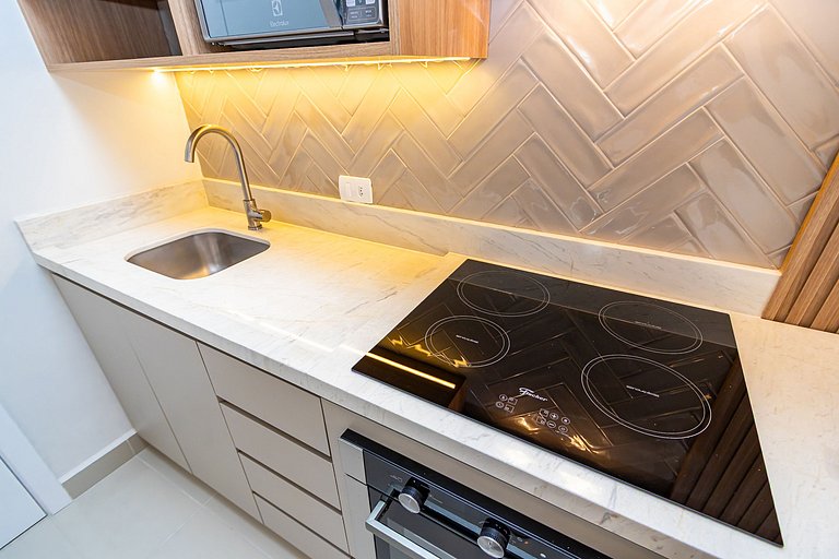 Apartamento Refinado c/ Vaga de Garagem - MUV1313