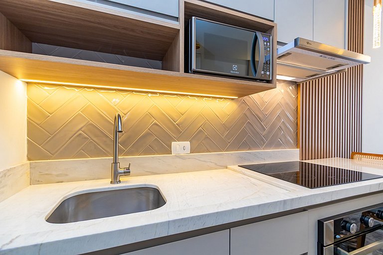 Apartamento Refinado c/ Vaga de Garagem - MUV1313