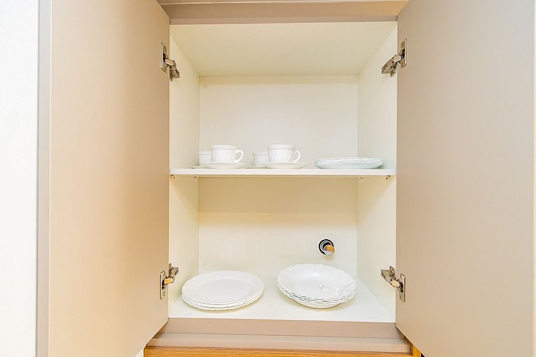 Apartamento Refinado c/ Vaga de Garagem - MUV1313