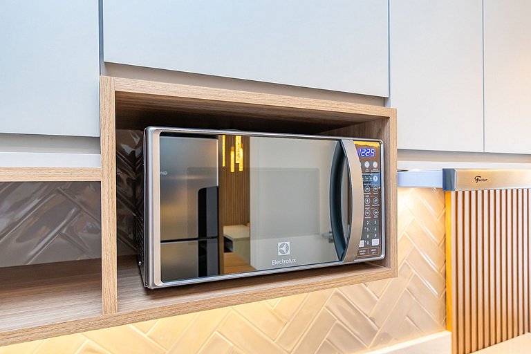 Apartamento Refinado c/ Vaga de Garagem - MUV1313