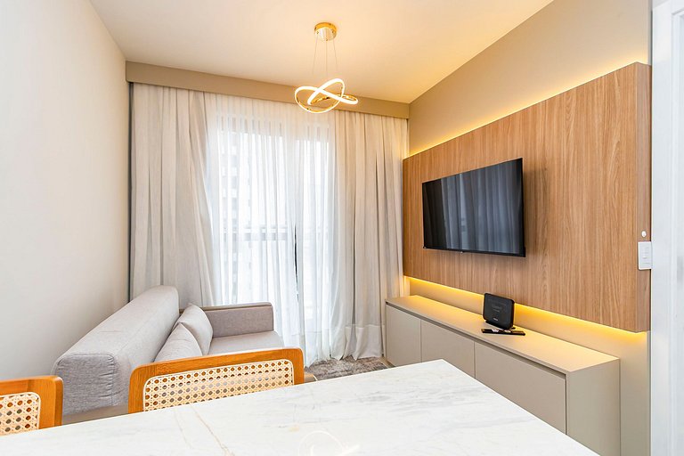 Apartamento Refinado c/ Vaga de Garagem - MUV1313