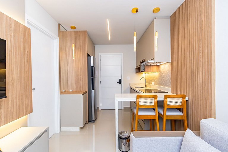 Apartamento Refinado c/ Vaga de Garagem - MUV1313