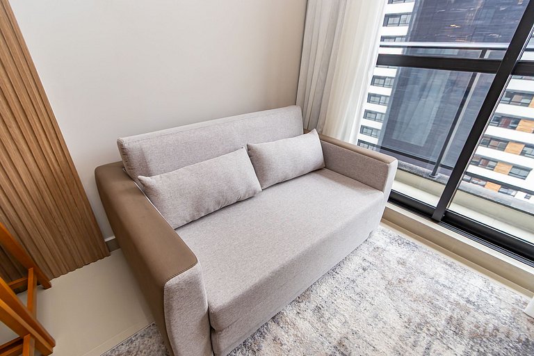 Apartamento Refinado c/ Vaga de Garagem - MUV1313