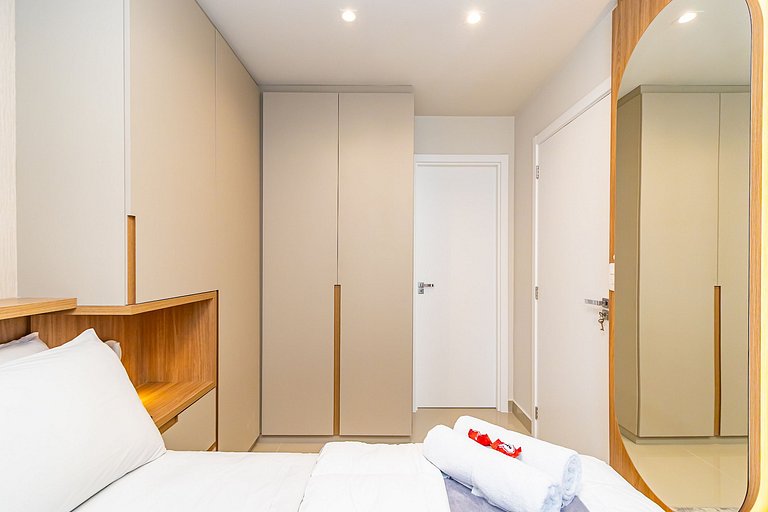 Apartamento Refinado c/ Vaga de Garagem - MUV1313