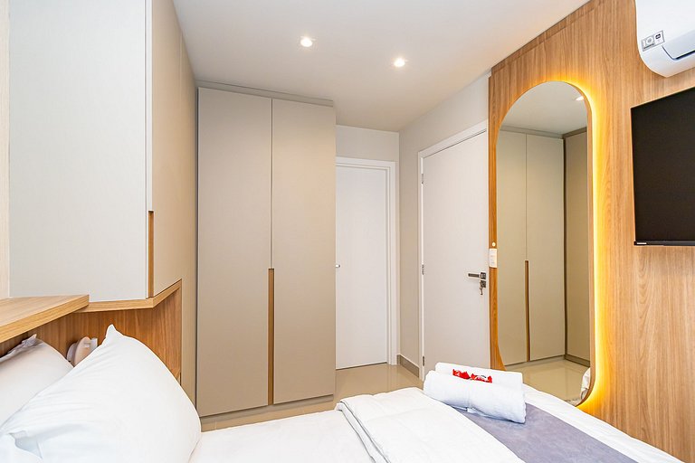 Apartamento Refinado c/ Vaga de Garagem - MUV1313