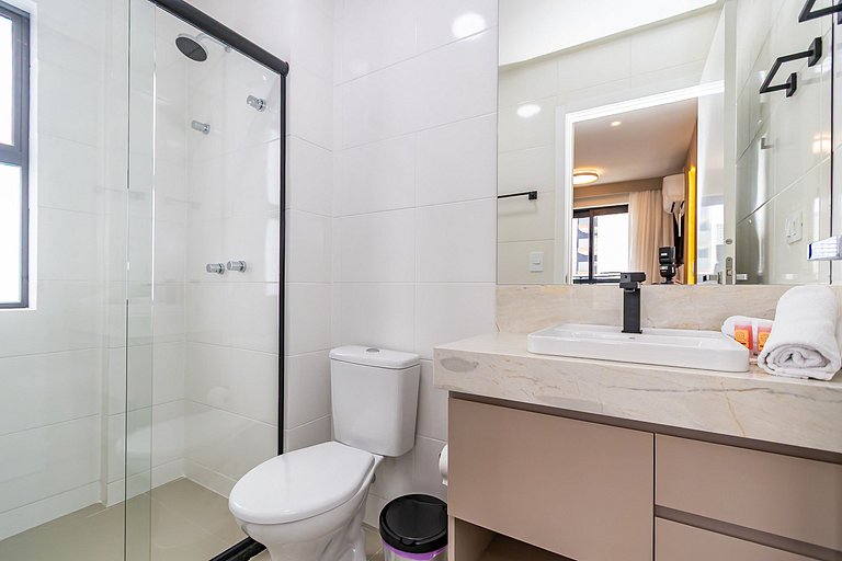 Apartamento Refinado c/ Vaga de Garagem - MUV1313