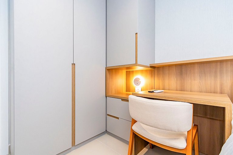 Apto de 1q Completíssimo com Garagem - MUV1603