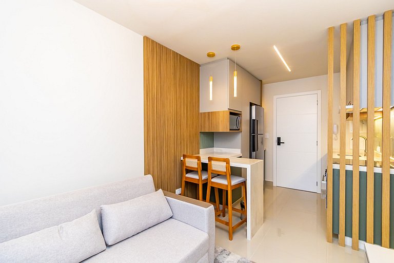 Apto de 1q Completíssimo com Garagem - MUV1603