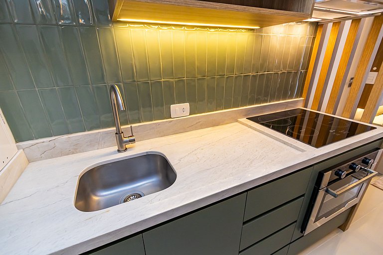 Apto de 1q Completíssimo com Garagem - MUV1603