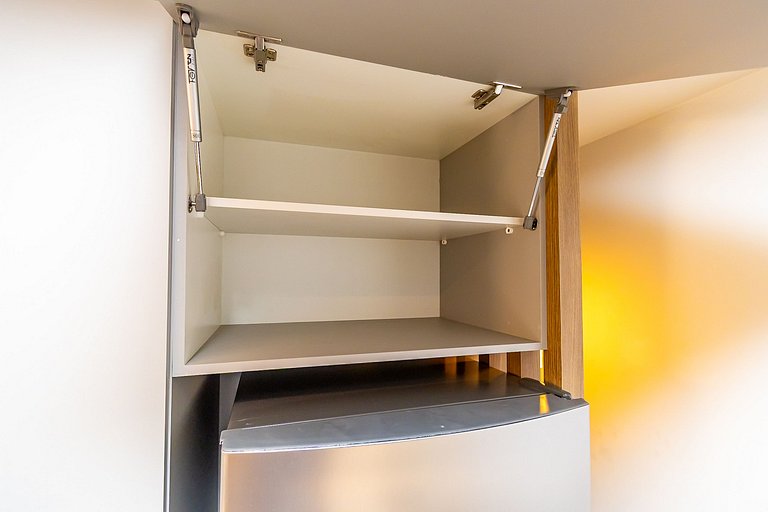 Apto de 1q Completíssimo com Garagem - MUV1603