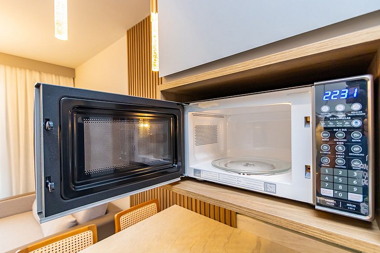 Apto de 1q Completíssimo com Garagem - MUV1603