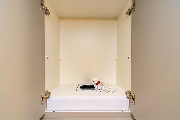 Apto de 1q Completíssimo com Garagem - MUV1603