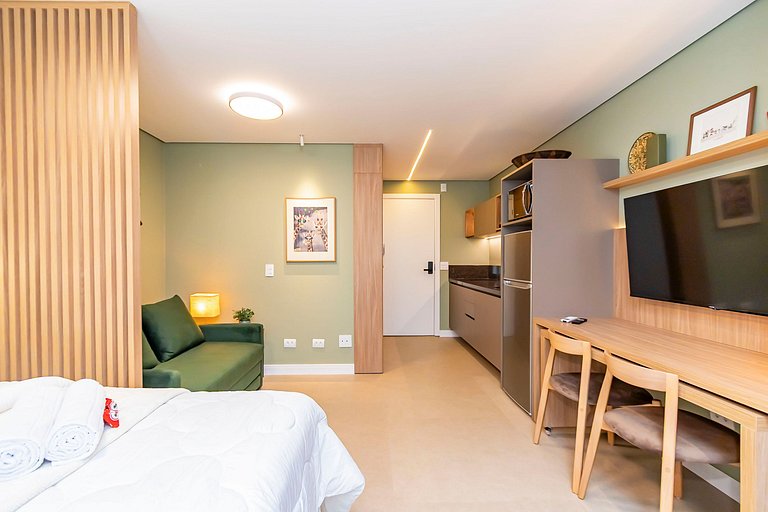 Studio Completo p/ 4 pessoas no All Batel -BAT1714