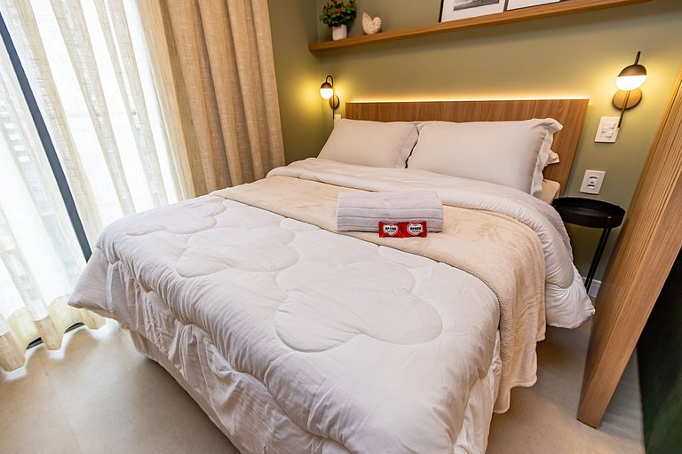 Studio Completo p/ 4 pessoas no All Batel -BAT1714