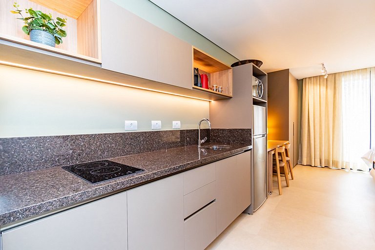 Studio Completo p/ 4 pessoas no All Batel -BAT1714