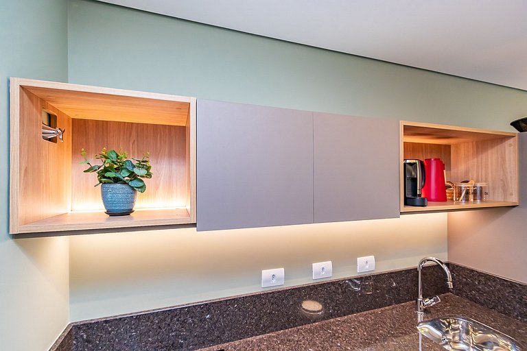 Studio Completo p/ 4 pessoas no All Batel -BAT1714