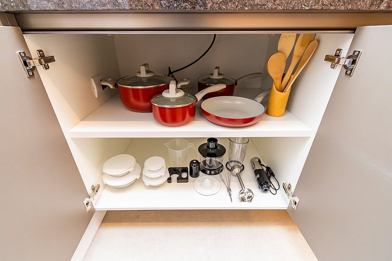 Studio Completo p/ 4 pessoas no All Batel -BAT1714