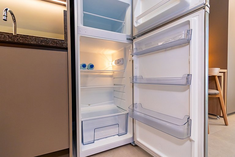 Studio Completo p/ 4 pessoas no All Batel -BAT1714