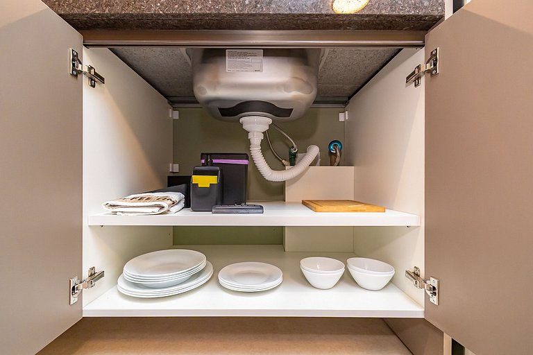 Studio Completo p/ 4 pessoas no All Batel -BAT1714