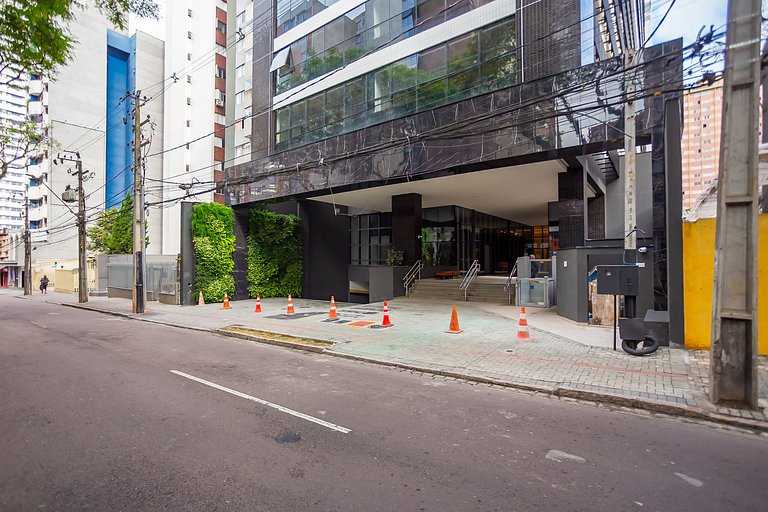 Studio Completo p/ 4 pessoas no All Batel -BAT1714