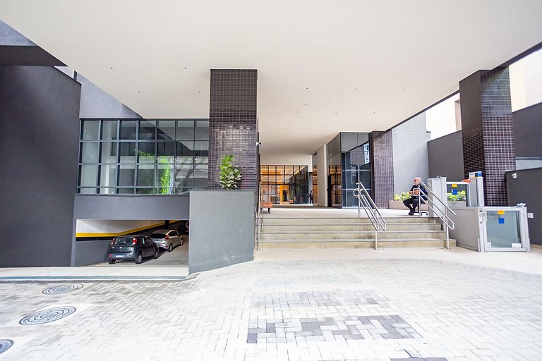 Studio Completo p/ 4 pessoas no All Batel -BAT1714