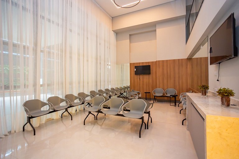 Studio Completo p/ 4 pessoas no All Batel -BAT1714