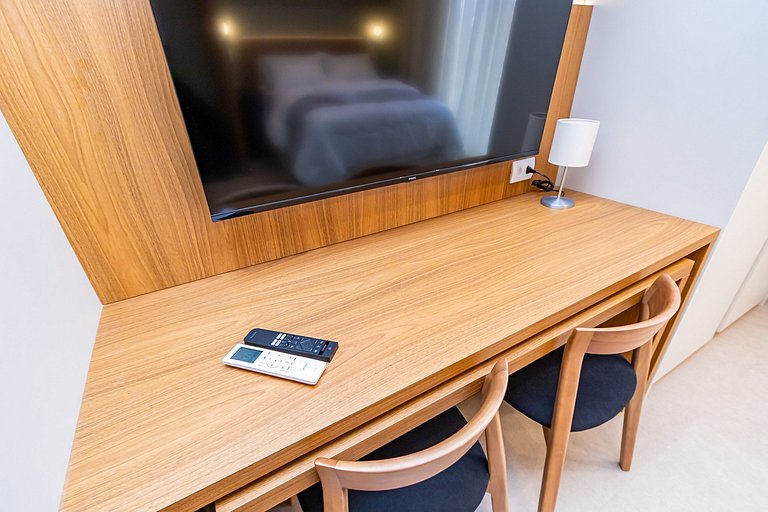 Studio Premium em Prédio com Piscina - BAT1814