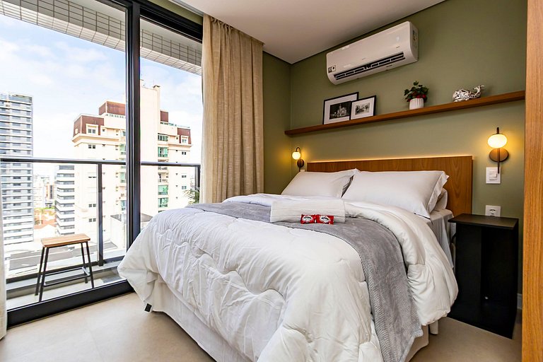 Studio Premium em Prédio com Piscina - BAT1814