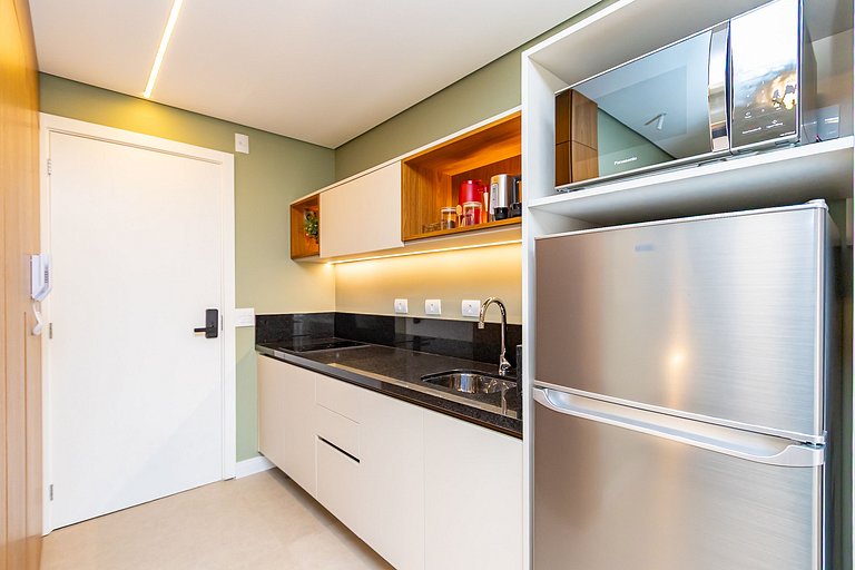 Studio Premium em Prédio com Piscina - BAT1814