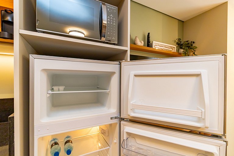 Studio Premium em Prédio com Piscina - BAT1814