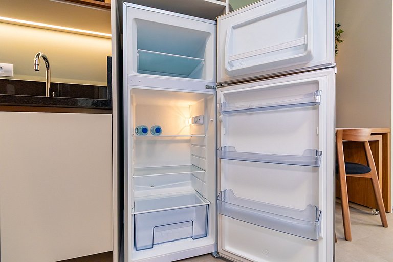 Studio Premium em Prédio com Piscina - BAT1814