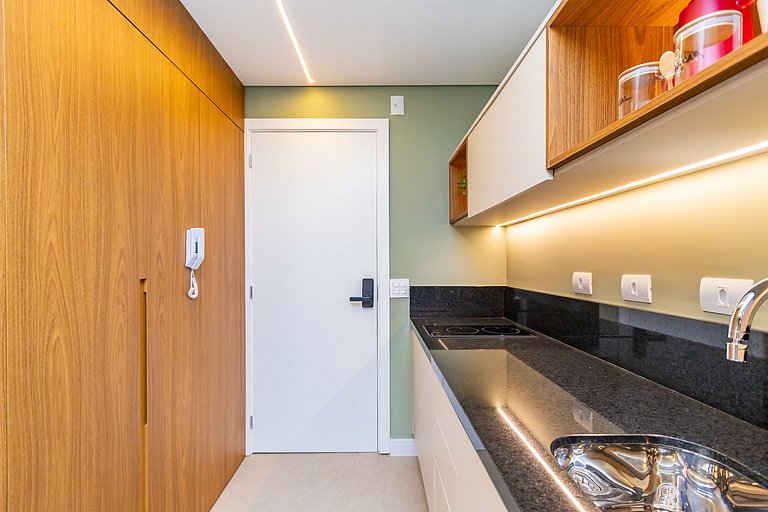 Studio Premium em Prédio com Piscina - BAT1814