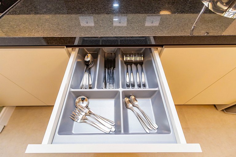 Studio Premium em Prédio com Piscina - BAT1814