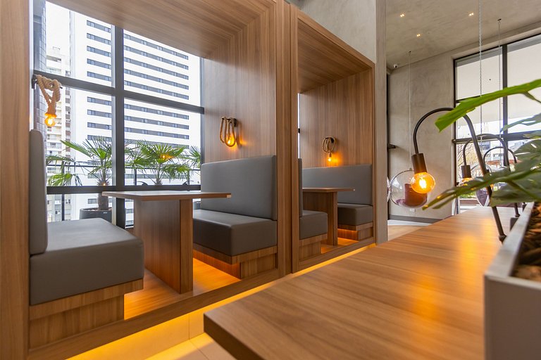 Studio Premium em Prédio com Piscina - BAT1814