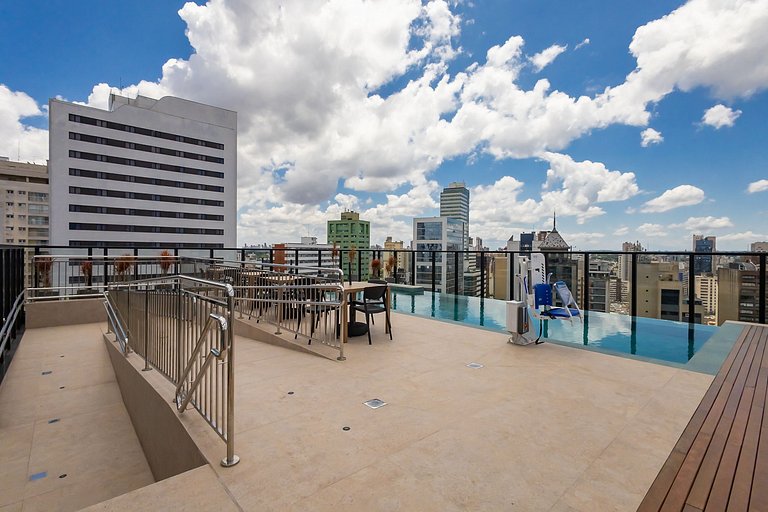 Studio Premium em Prédio com Piscina - BAT1814