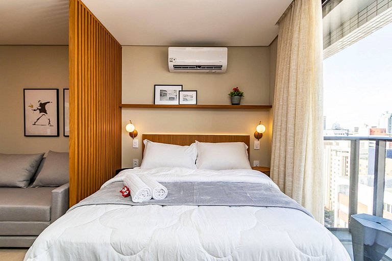 Studio Premium p/ 4 pessoas no All Batel - BAT1816