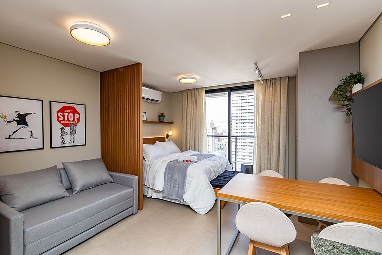 Studio Premium p/ 4 pessoas no All Batel - BAT1816