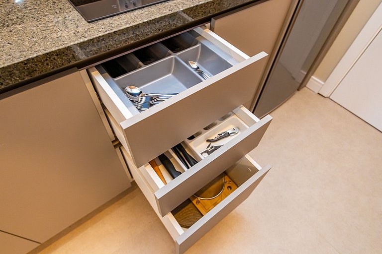 Studio Premium p/ 4 pessoas no All Batel - BAT1816