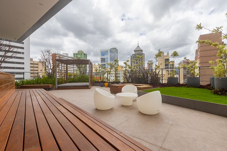 Studio Premium p/ 4 pessoas no All Batel - BAT1816