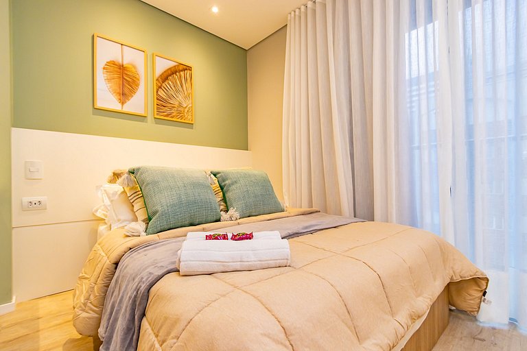 Studio Premium p/ 4 pessoas no All Batel - BAT1316