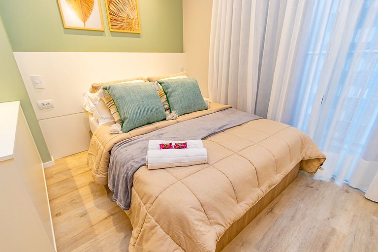 Studio Premium p/ 4 pessoas no All Batel - BAT1316