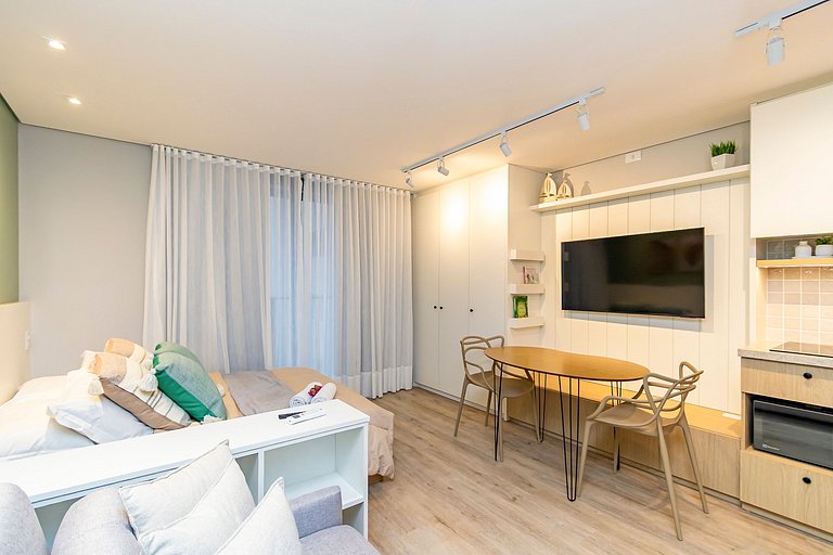 Studio Premium p/ 4 pessoas no All Batel - BAT1316