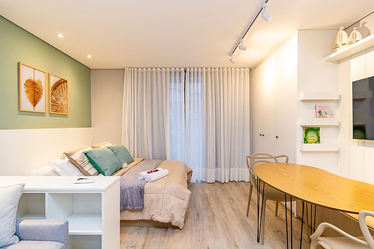 Studio Premium p/ 4 pessoas no All Batel - BAT1316