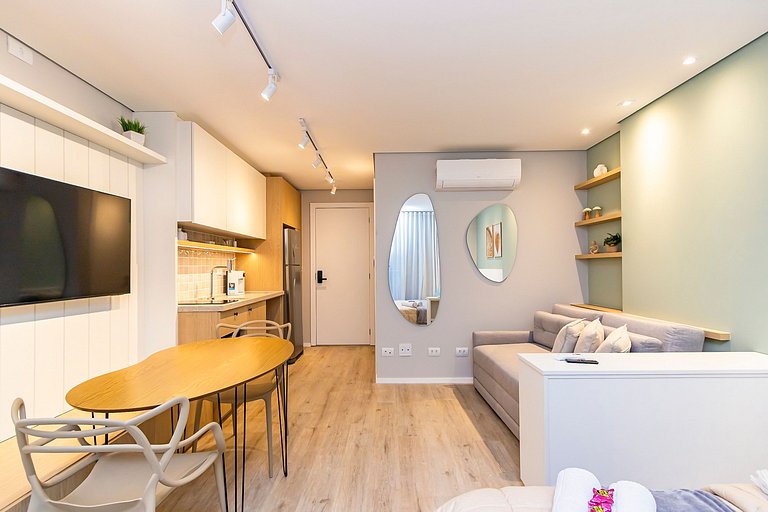 Studio Premium p/ 4 pessoas no All Batel - BAT1316