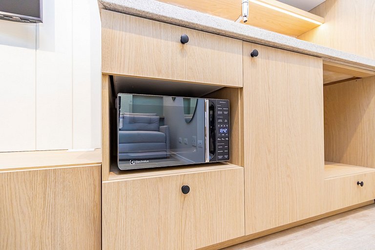 Studio Premium p/ 4 pessoas no All Batel - BAT1316