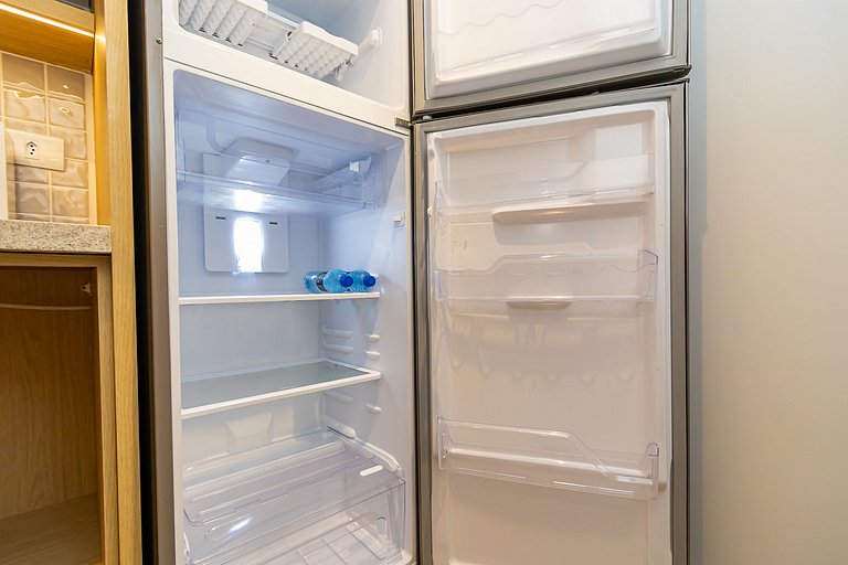 Studio Premium p/ 4 pessoas no All Batel - BAT1316