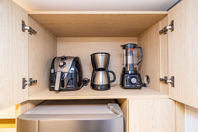 Studio Premium p/ 4 pessoas no All Batel - BAT1316